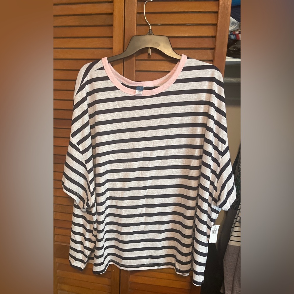 Striped black and white top with Pink Accents